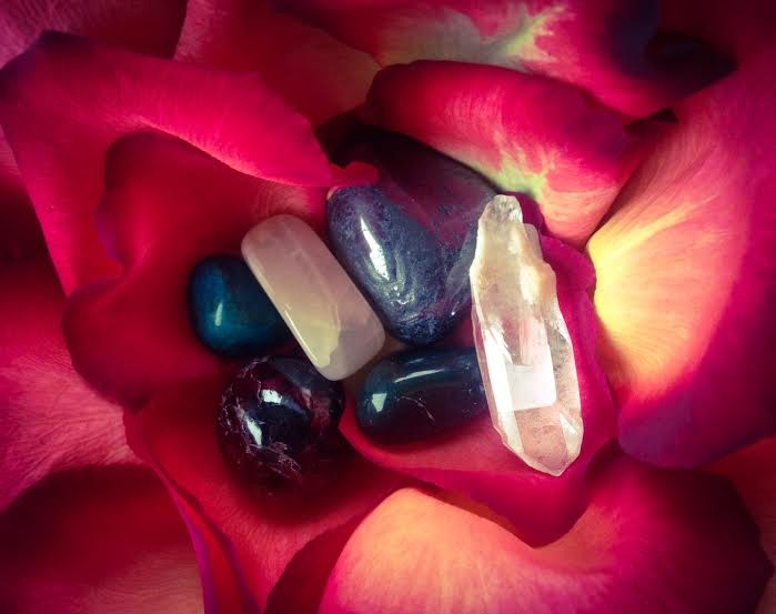 Pain Relief gem set - Stones of physical well being and circulation