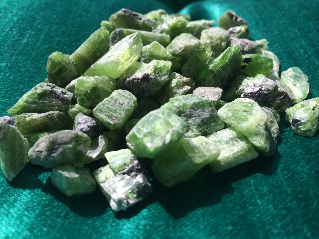 Natural Tremolite - For Mental Focus and Clarity