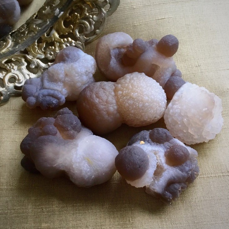 natural chalcedony specimens