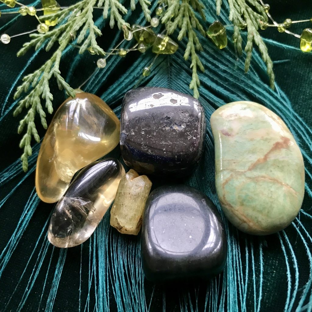 Abundance Stone Set to attract and manifest wealth and prosperity