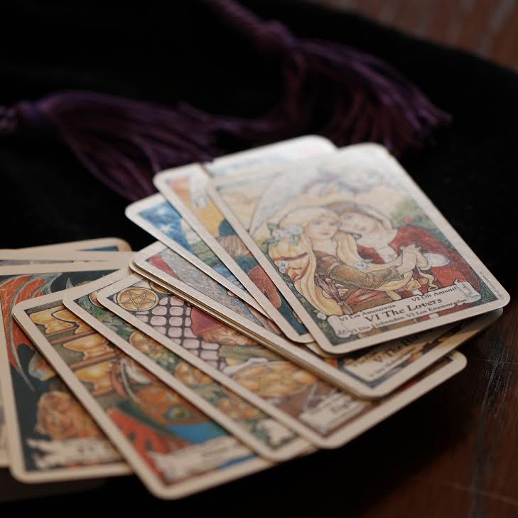 Arcana Online Tarot Classes for deeper readings and divination