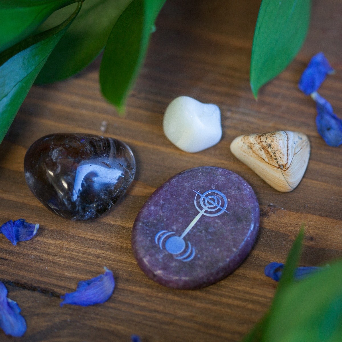 New Moon in Pisces incense ring coin offering holder Calcite Copper and Quartz Point Abalone shell specimen altar piece