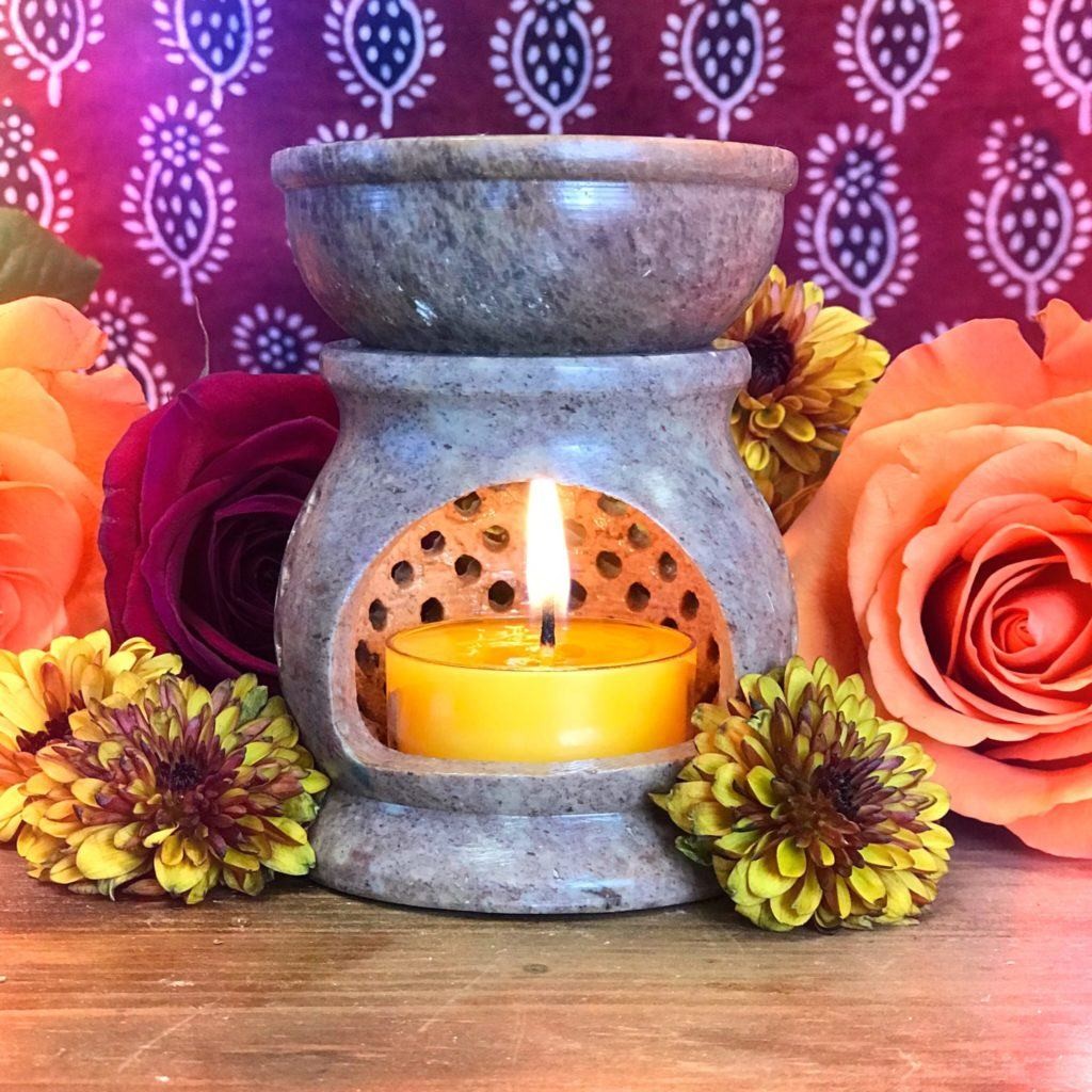 Soapstone Oil Burner with Manipura Duo for prosperity and empowerment