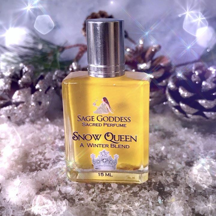Snow_Queen_Perfume_with_Soapstone_Oil_Burner_3of4_12_23
