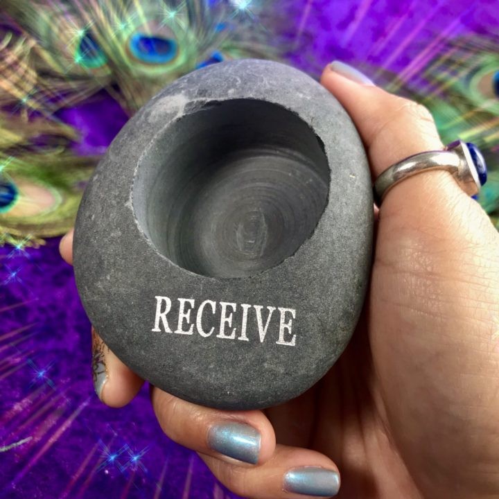 River_Rock_Tealight_Holder_Receive_Wholesale_2of3