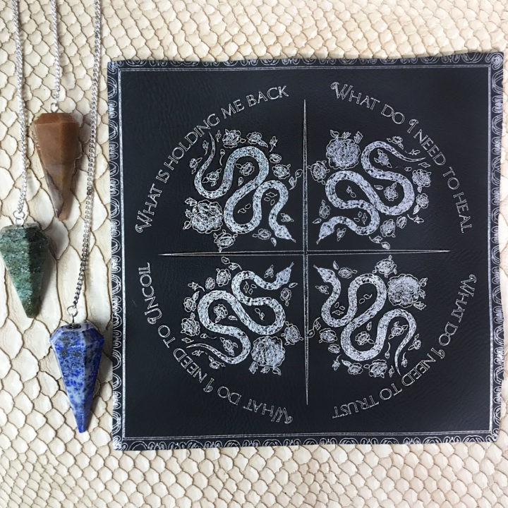 Snake_New_Moon_Spirit_Animal_Set_for_ritual_with_Athena_5of5_9_27