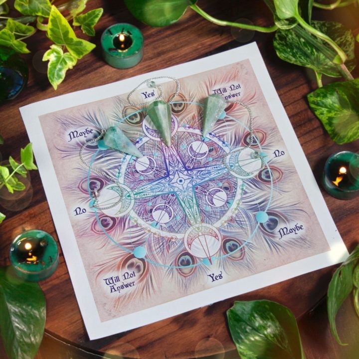 Green Aventurine Pendulums with Divination Mat