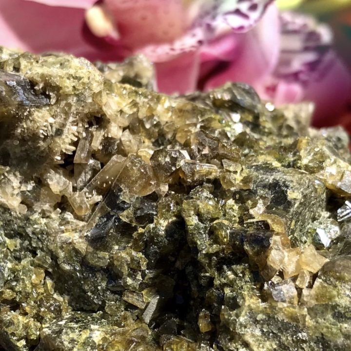 Natural Epidote and Zoisite