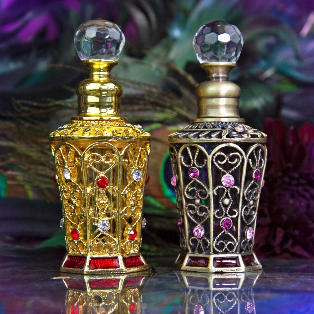 home-shop-perfumes-arabian-perfume-bottles-for-home-decor-and-adorning