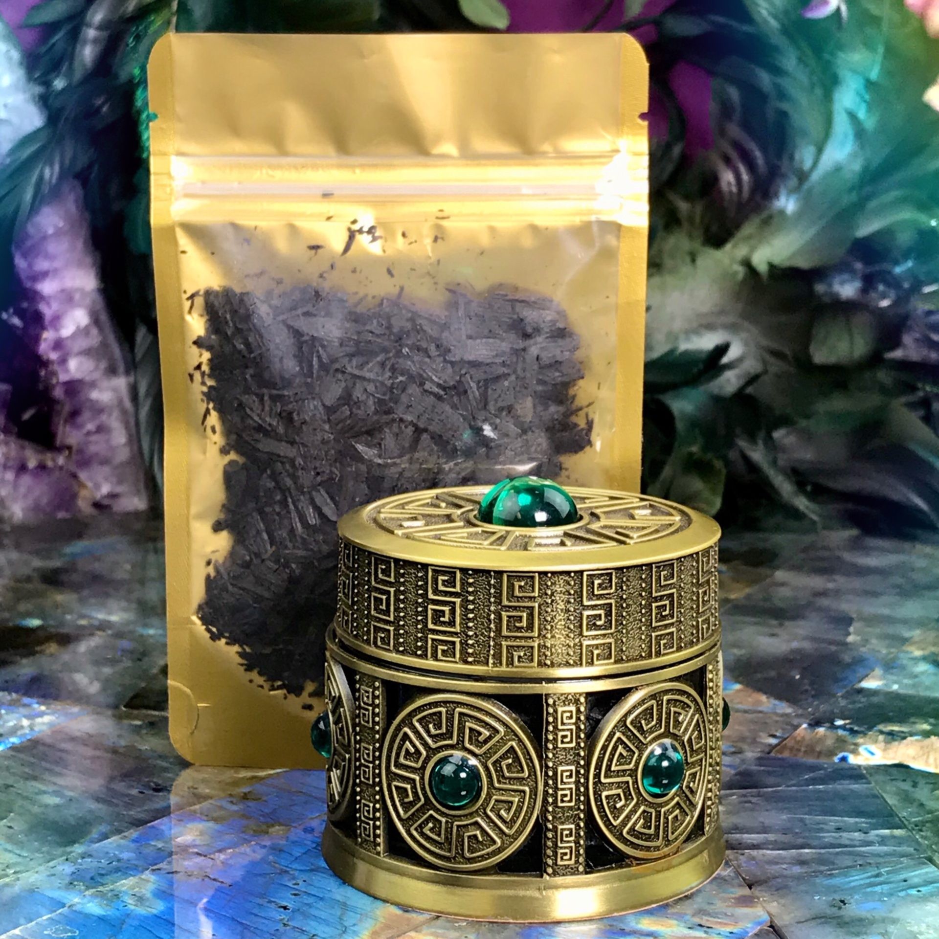 Athena's Favorite Oud Rose Bakhoor for meditation and awareness