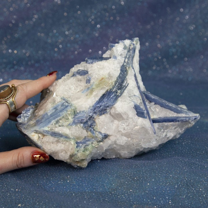 Blue Kyanite in Quartz