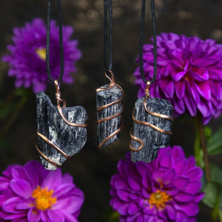 Shielding and Balancing Black Tourmaline with Copper Necklaces