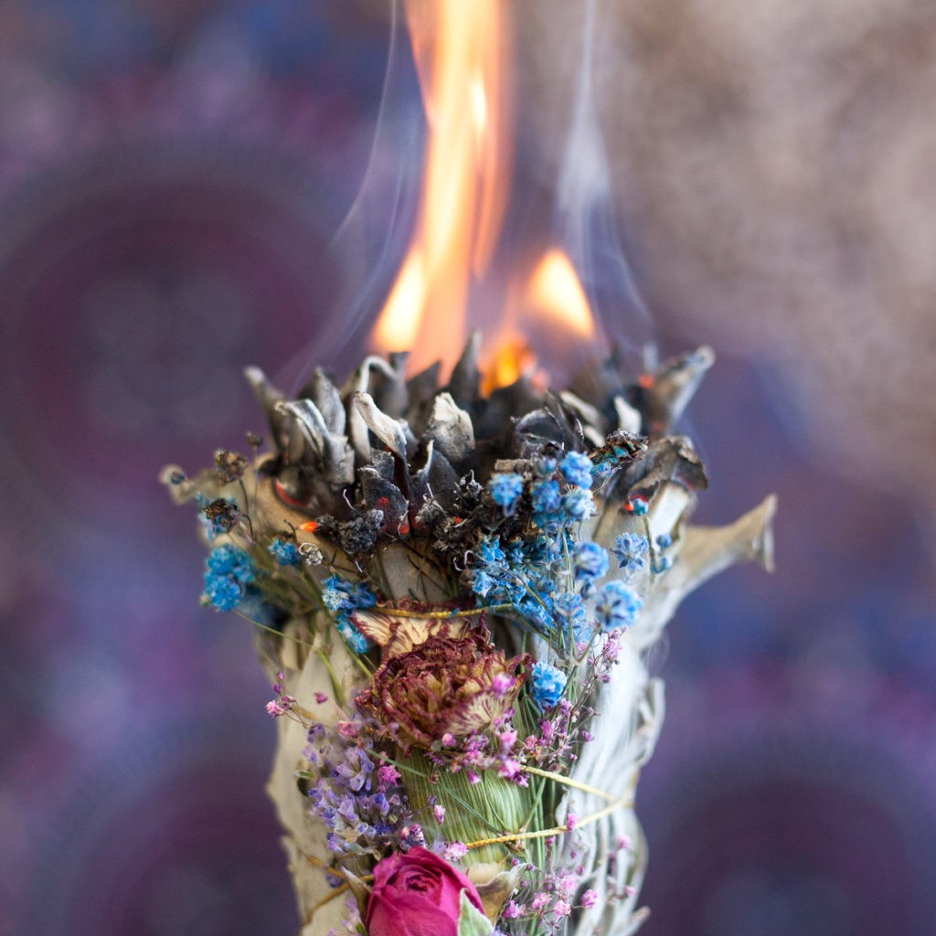 Smudge & Incense smells of the goddess