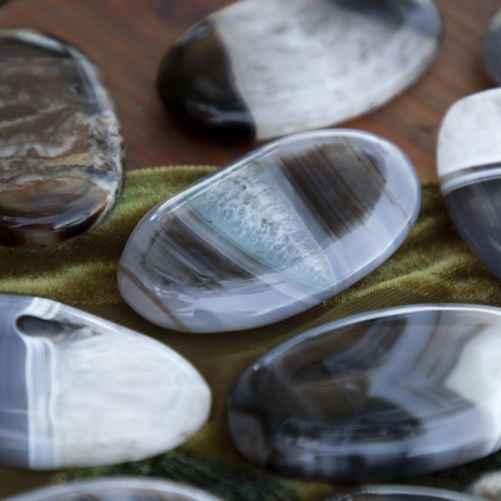Black and White Agate Palm Stone