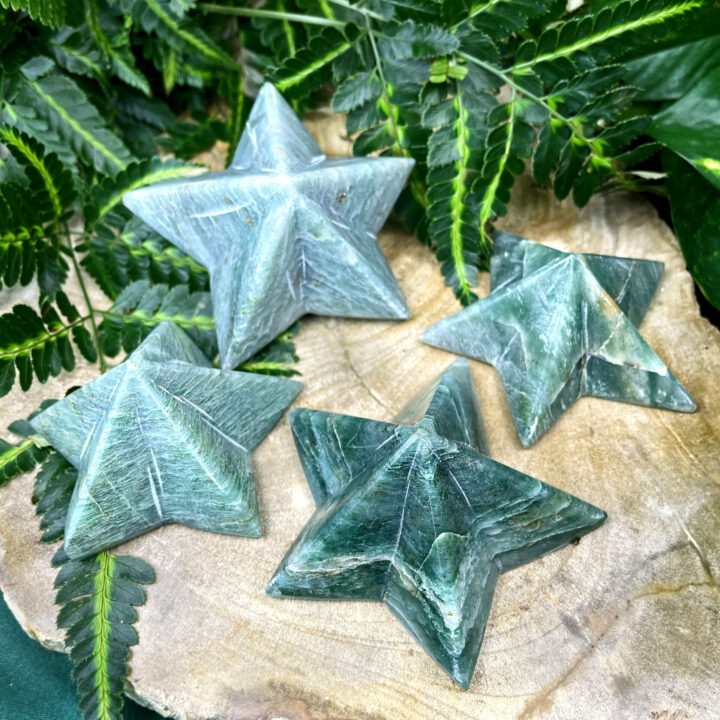 Green Aventurine 5-Point Star Pyramid