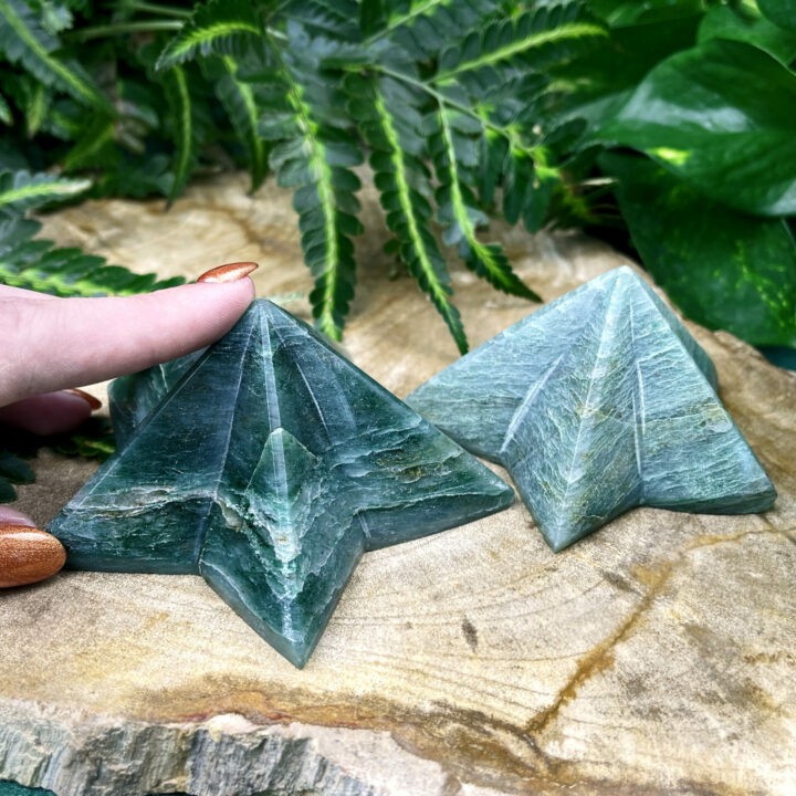 Green Aventurine 5-Point Star Pyramid