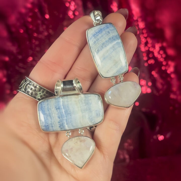 Blue Scheelite with Rainbow Moonstone Pendant