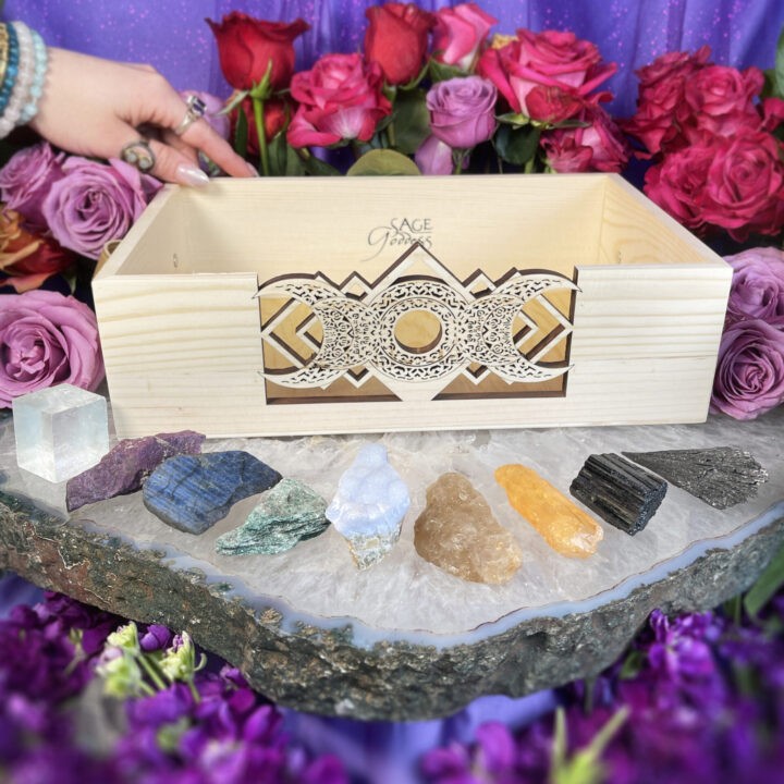 Moon Magic Healing Tray with Chakra Gem Set