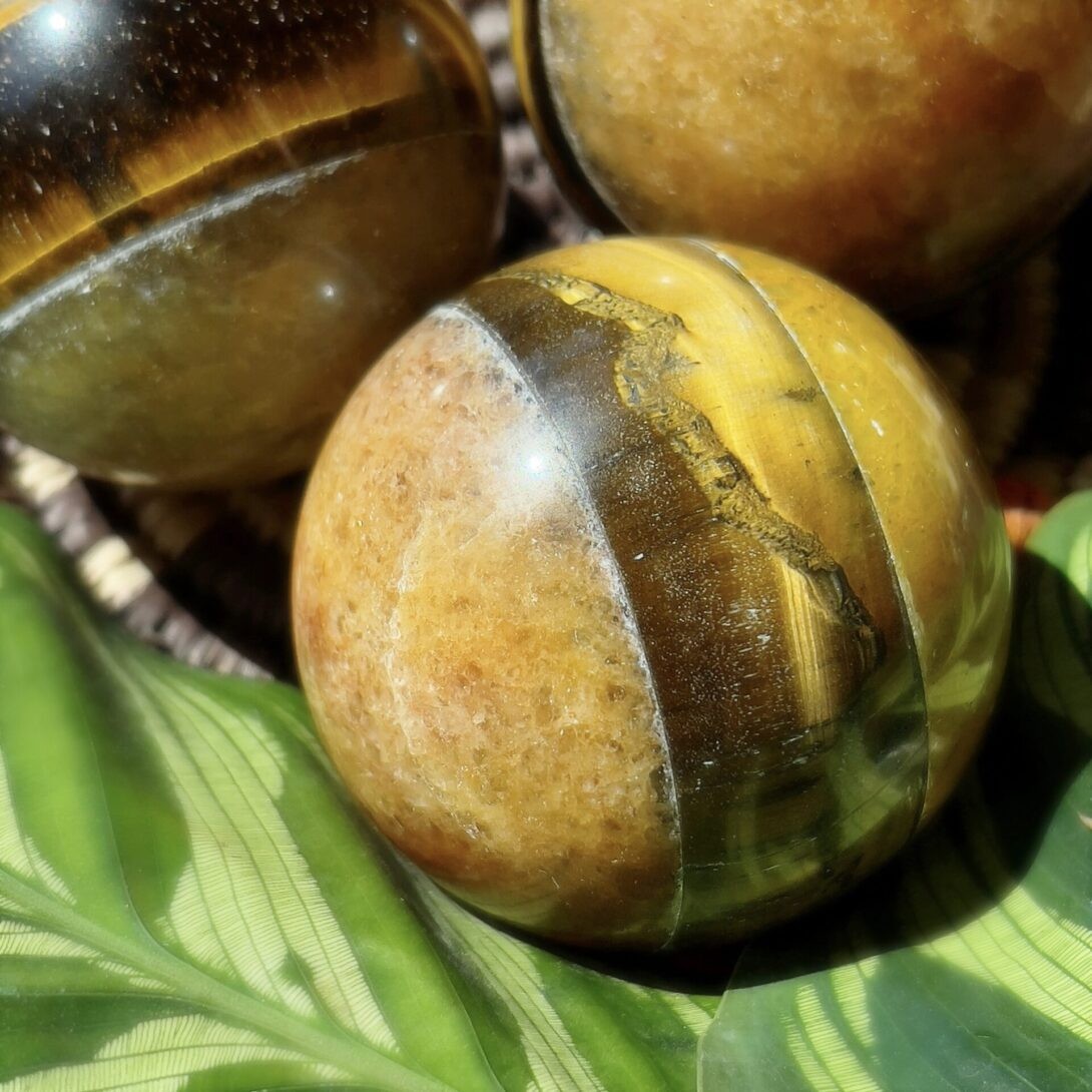 Golden Quartz Guide Properties and Meaning Sage Goddess