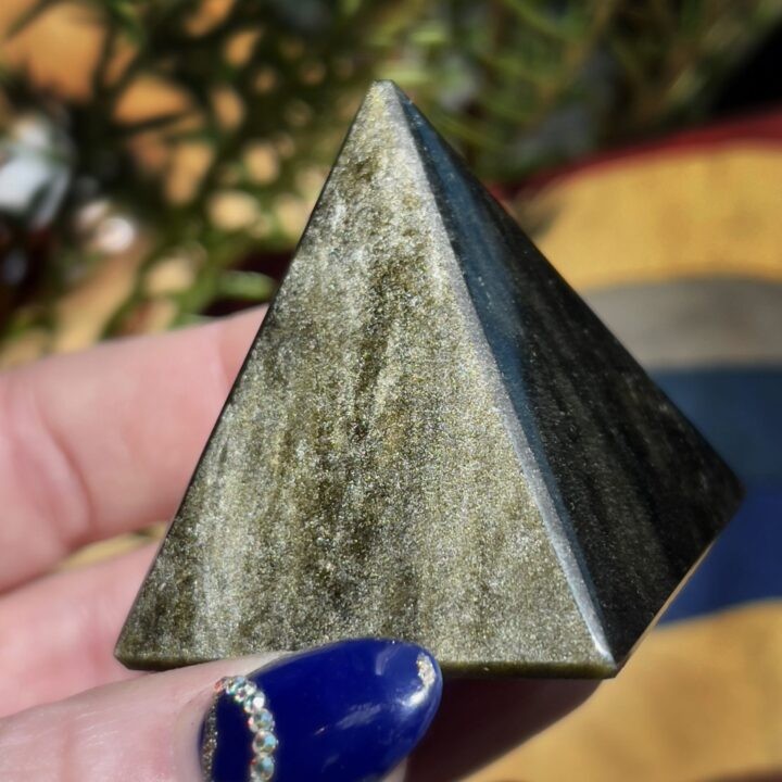 Golden Sheen Obsidian Shadow Transmutation Pyramid