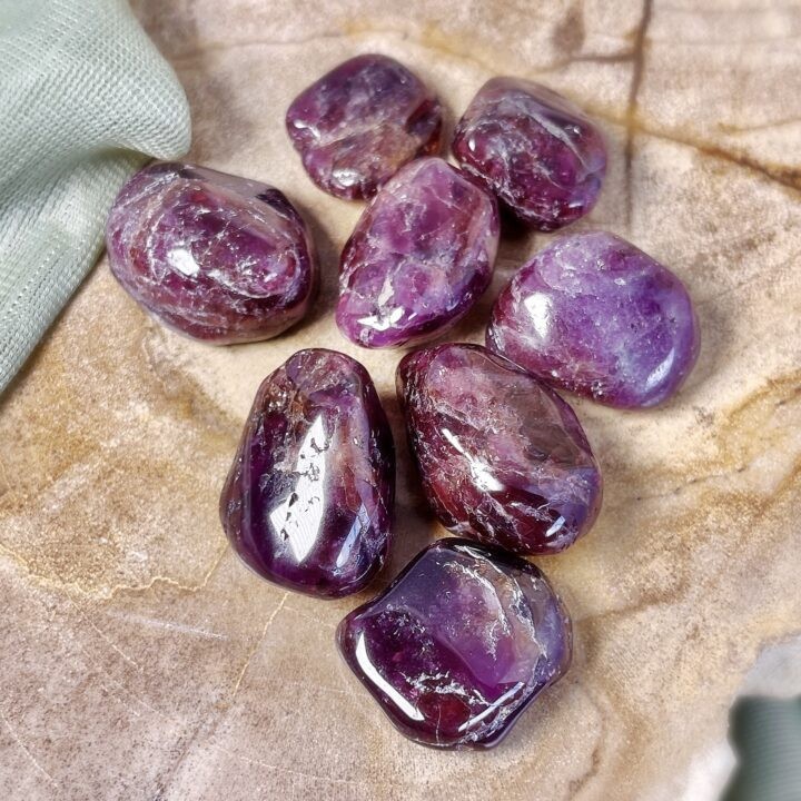 Tumbled Rhodolite Garnet