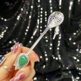 Queens Ritual Emerald Spoon