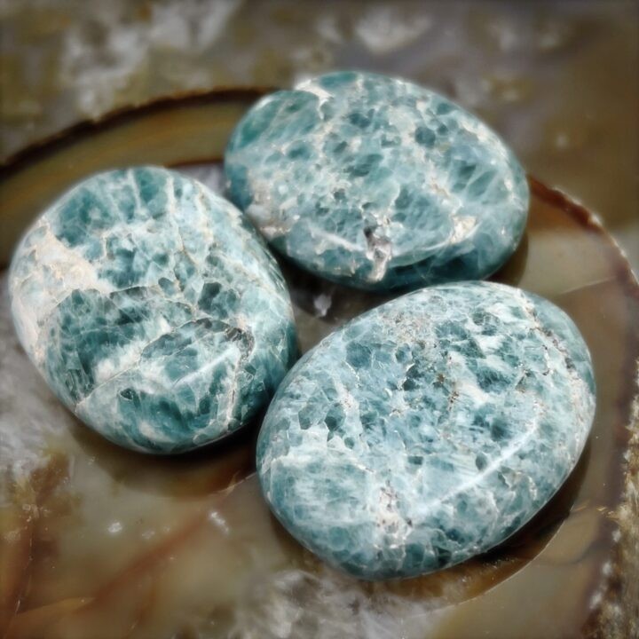 Green Apatite Releasing Palm Stone