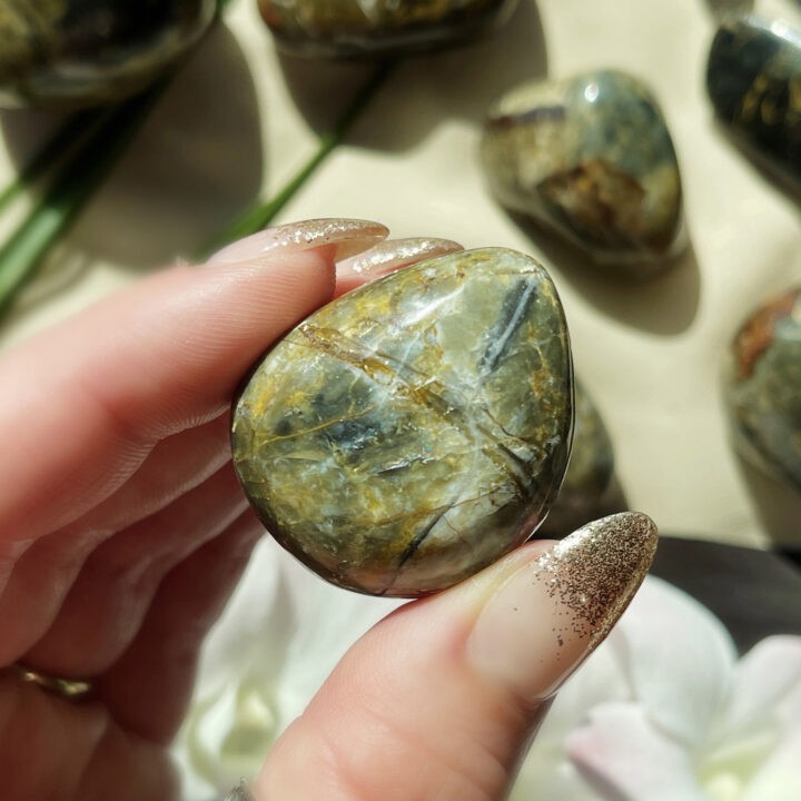 Tumbled Dianite