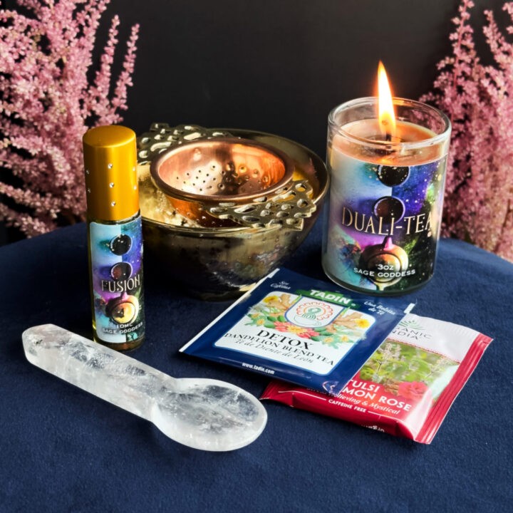 Discover Your Duali-Tea Gemini Full Moon Set