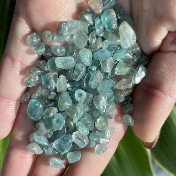 Blue Apatite Chip Stones