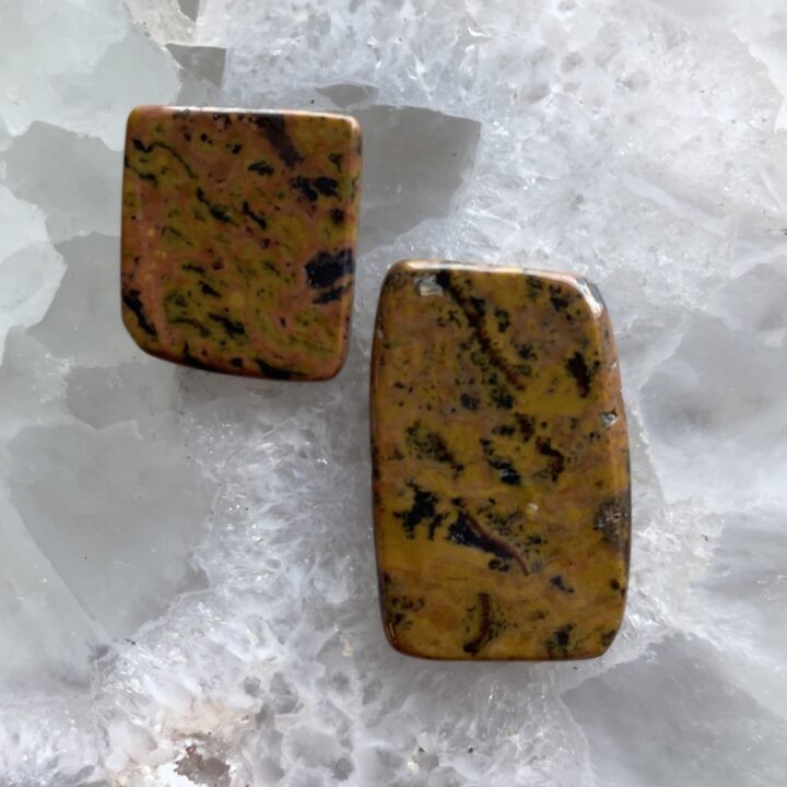 Tiger Tail Jasper Meditation Stone