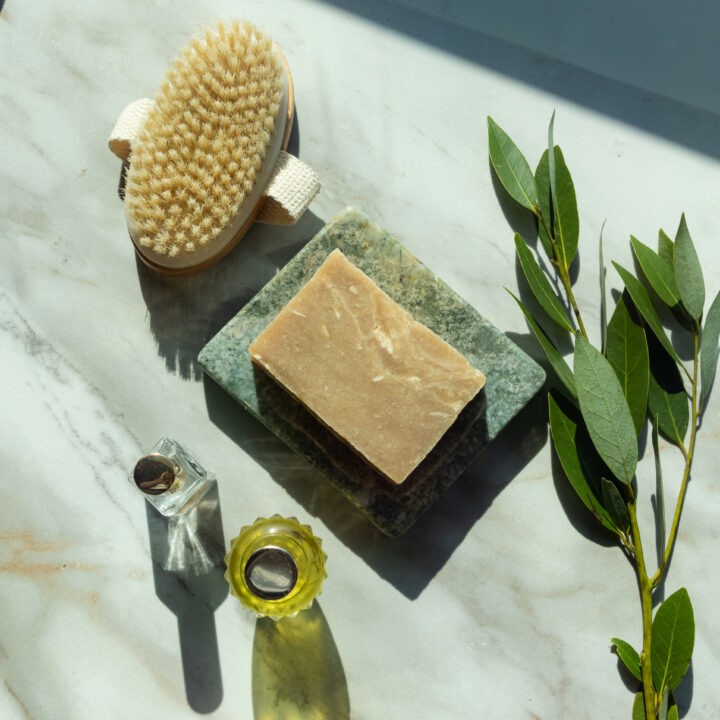 Diopside & Quartz Soap Dish