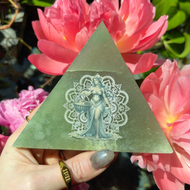 Abundantia Green Aventurine Charging Plate