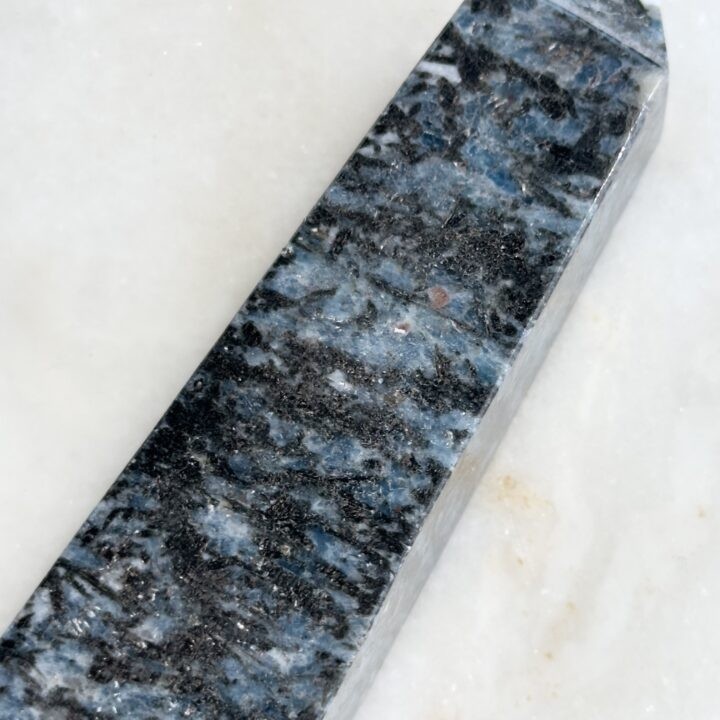 Gemstone Sale: Blue Kyanite with Garnet in Hornblende Obelisk