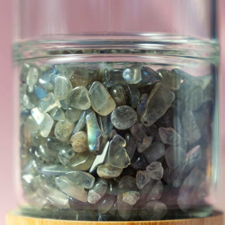 Crystal Charging Water Bottle with Labradorite Chip Stones