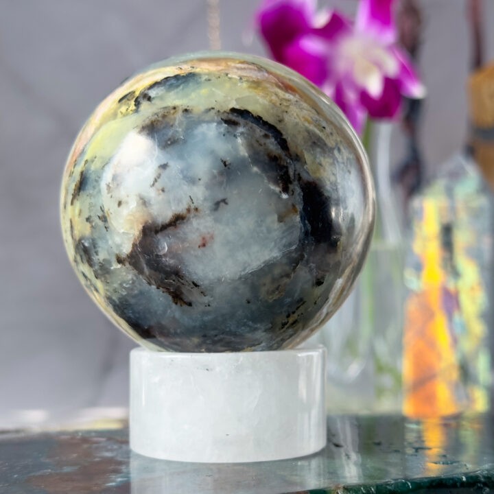 Quartz Sphere Stand